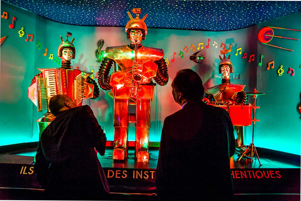 Robots Music ist eine Kunstinstallation mit echten Instrumenten / © Foto: Georg Berg