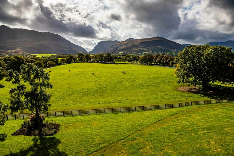 The Dunloe Hotel & Gardens - Vue grandiose, design excellent / © Photo : Georg Berg
