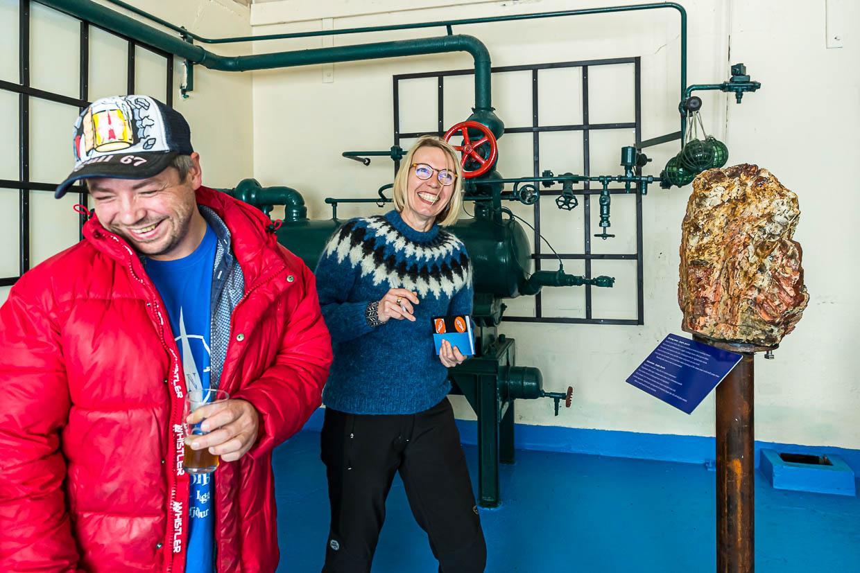 Marteinn Haraldson, propriétaire de la brasserie Segull 67, se réjouit d'une blague réussie. Il n'a fait qu'imaginer cette histoire fantastique / © Photo : Georg Berg
